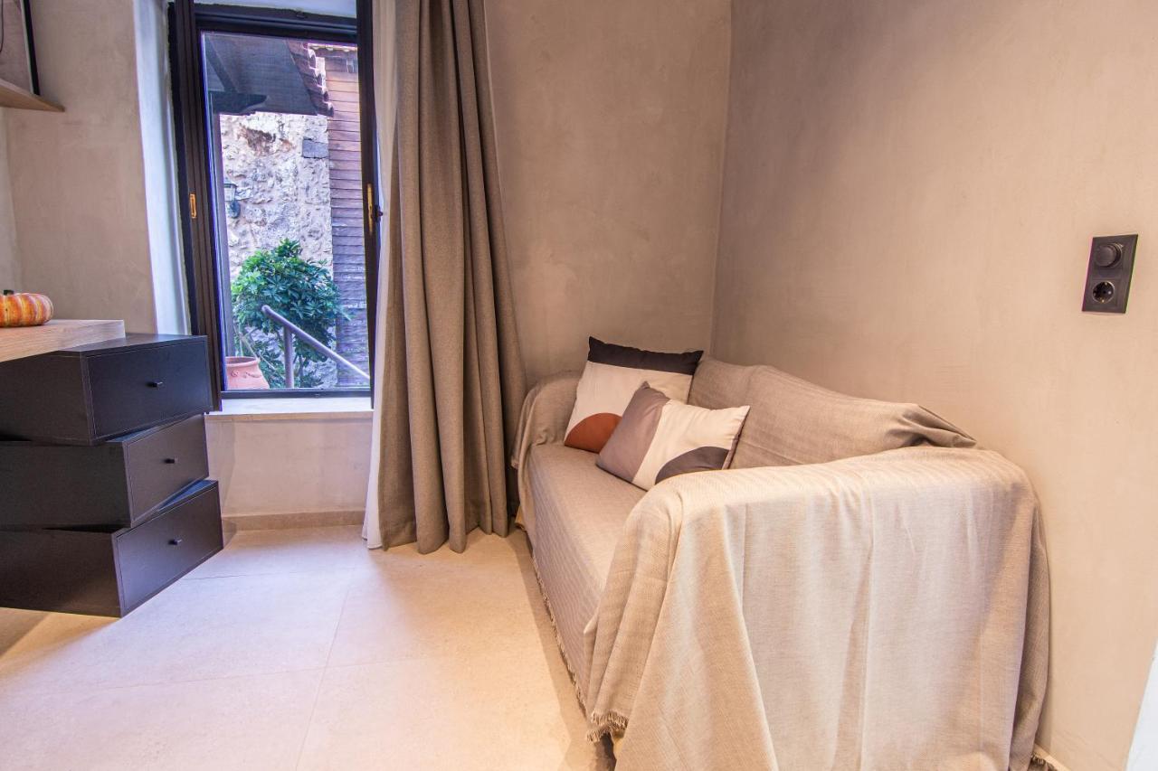 The Rooster'S House Apartment Spilion Bagian luar foto